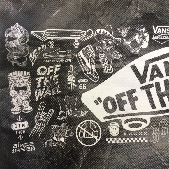 VANS OFF THE WALL GRAPHIC PRINT TOTE BAG - Picture 7 of 12